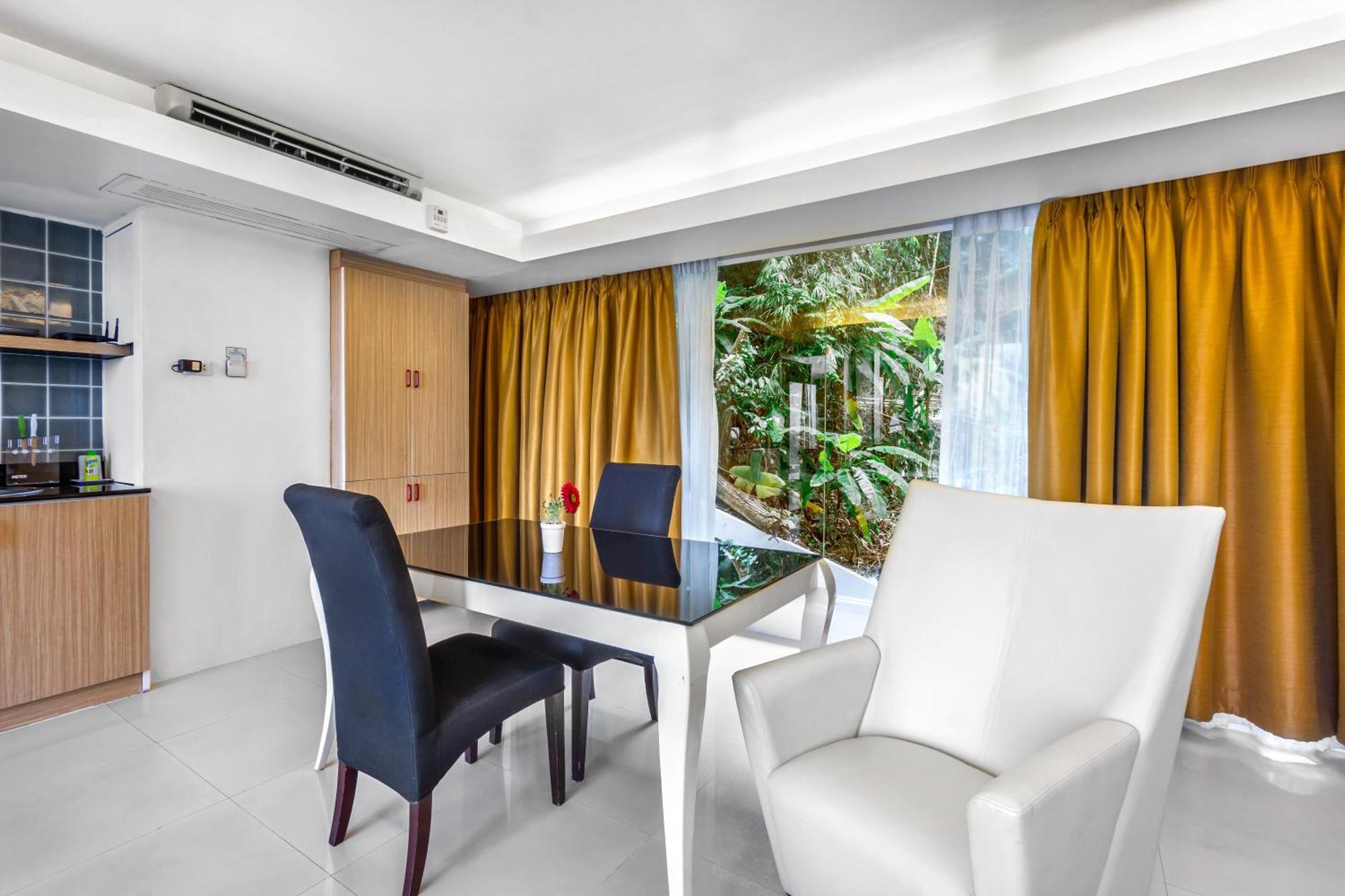 Hilltop Wellness Resort Kathu Kültér fotó