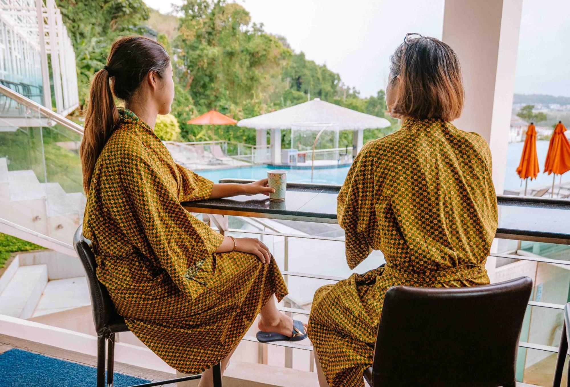 Hilltop Wellness Resort Kathu Kültér fotó