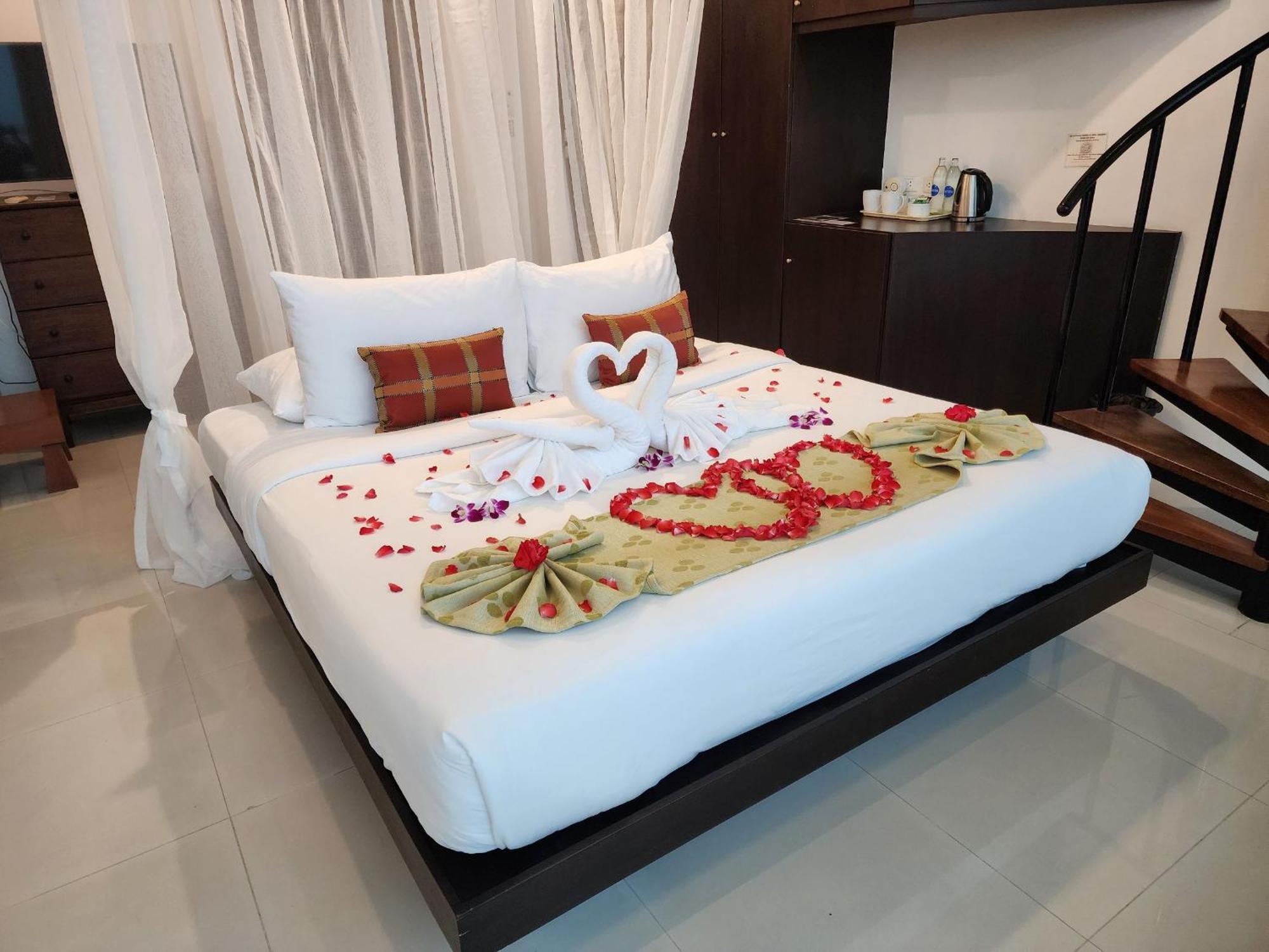 Hilltop Wellness Resort Kathu Kültér fotó